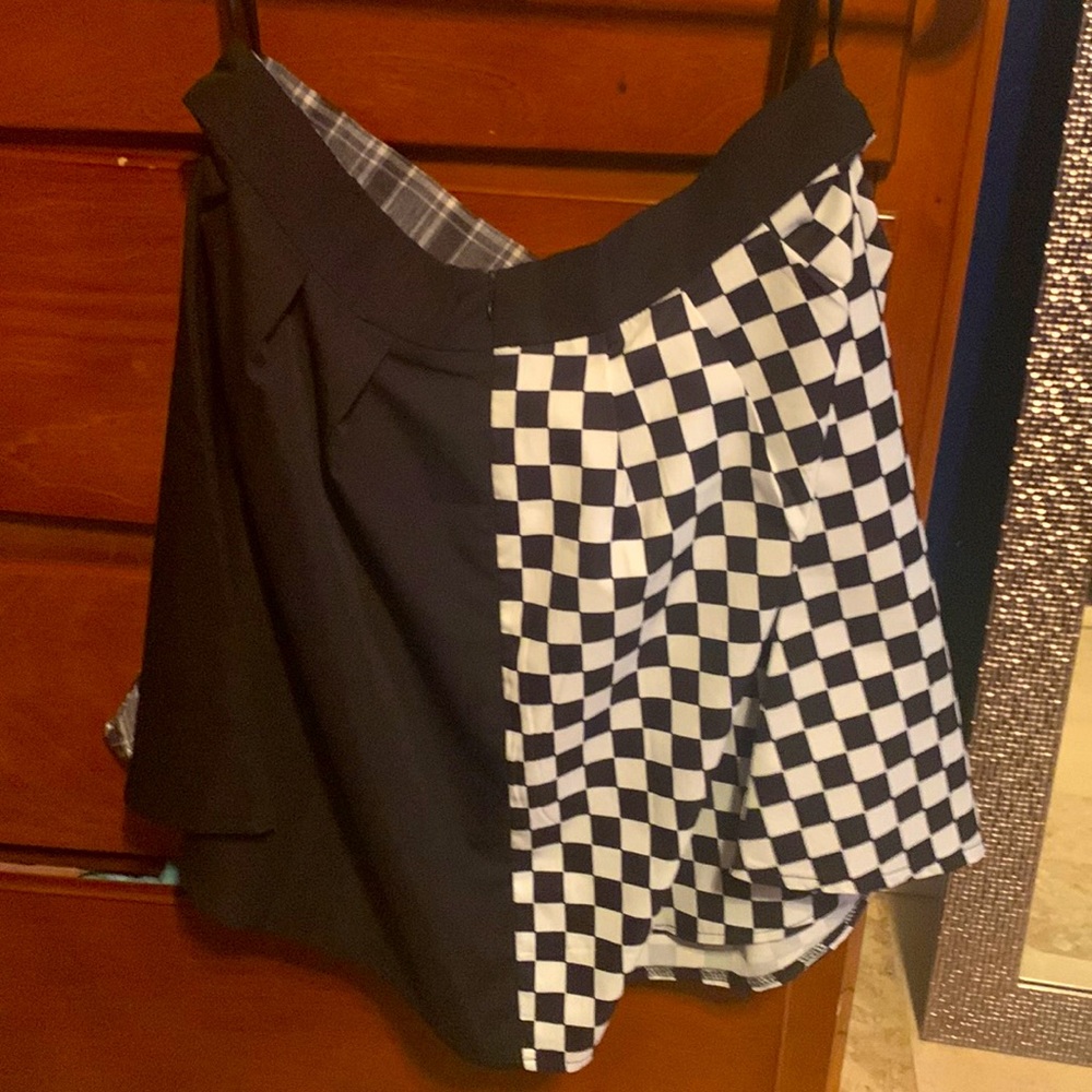 Skirt thats is half checkered and half black